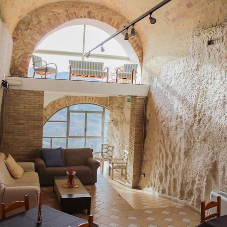 Il Castello Di Atessa Bed & Breakfast Екстериор снимка